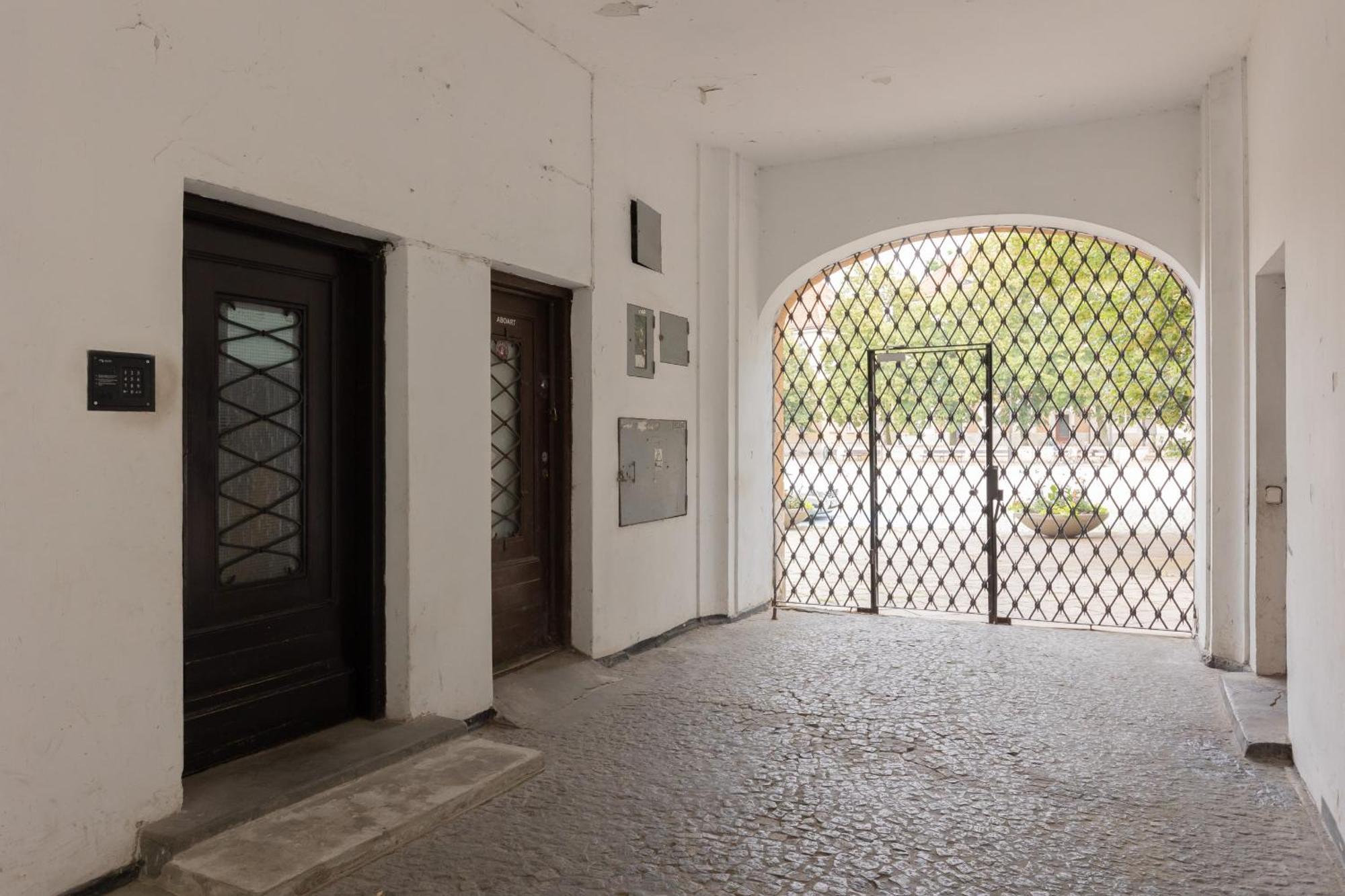 Warsaw New Town Square Apartment For 5 Guests By Noclegi Renters Luaran gambar